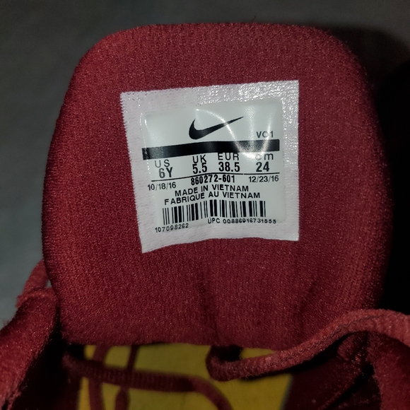 Size 6 Youth Nike LeBron James Zoom Witness Basketball Shoes Cavaliers Wine - Picture 3 of 3